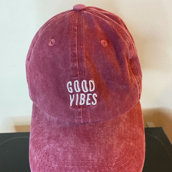Good Vibes Hat - Picture 2 of 6